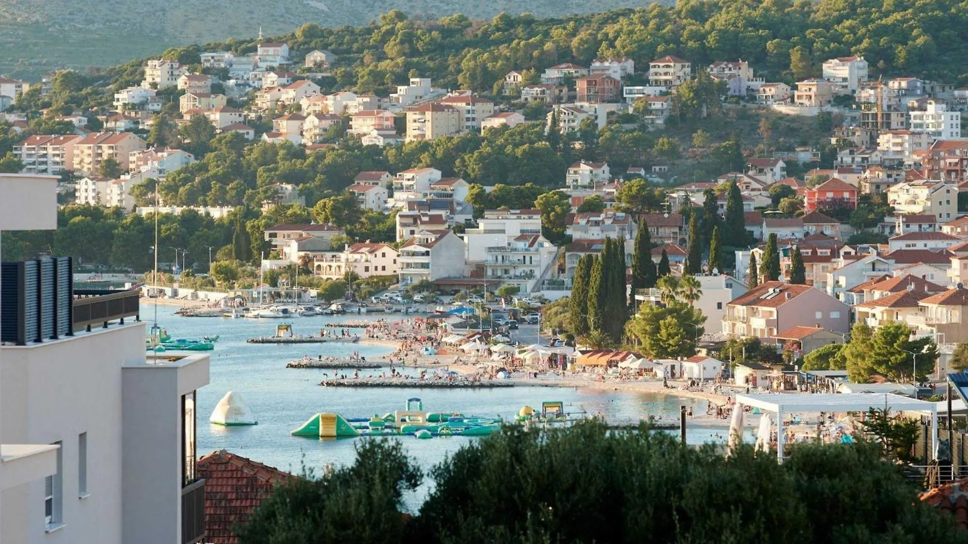 Exclusive Okrug Gornji Apartment With Shared Pool Trogir 0*,